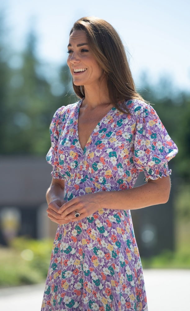 Kate Middleton, floral dress, jun.2020 #81163910