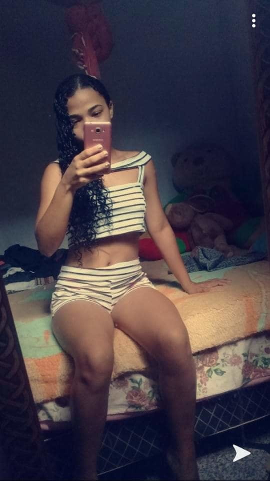 Rosy silva putinha para ser fudida #95796513