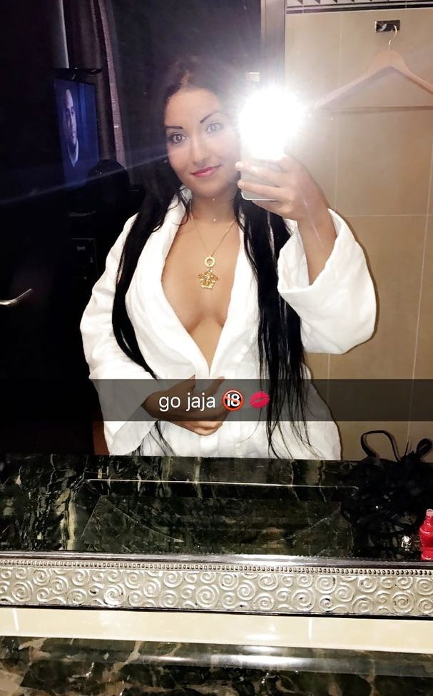 Karima La Rbz desnuda #108243740