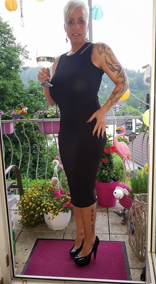Im Sommer wird sie gefickt #96799047