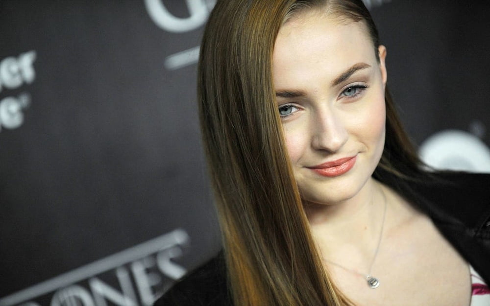 Sophie Turner Cum Trigger #82002455