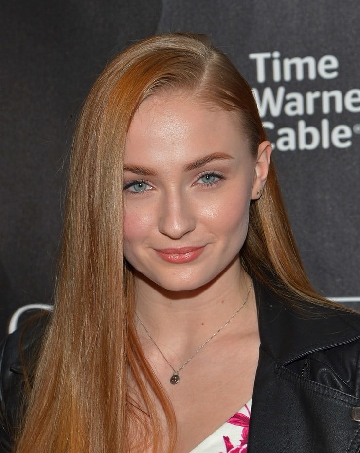 Sophie Turner cum trigger
 #82002605