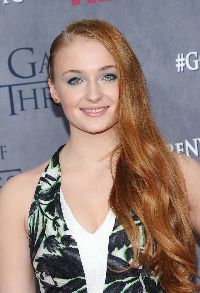 Sophie Turner cum trigger
 #82002641