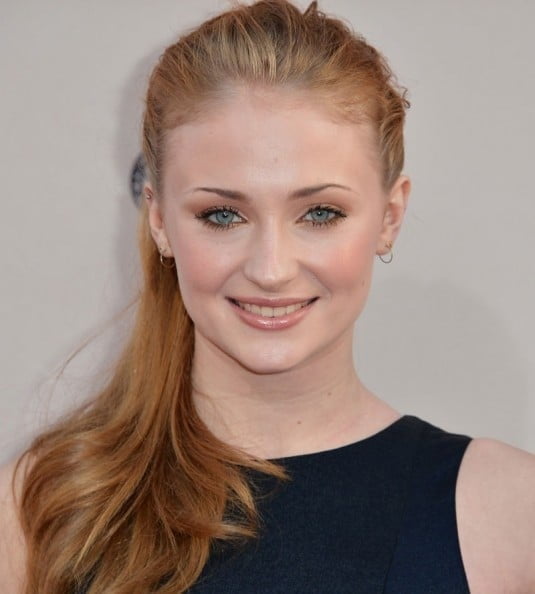 Sophie Turner cum trigger
 #82002764