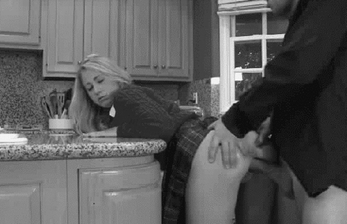 Chicas en uniforme....
 #80248683