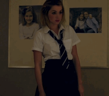 Chicas en uniforme....
 #80248727