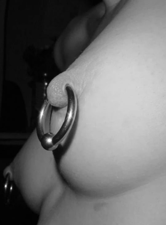 Belle parti intime con piercing #2
 #103003093