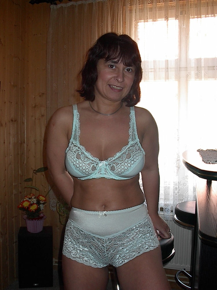 セクシーな服で 1
 #93615081