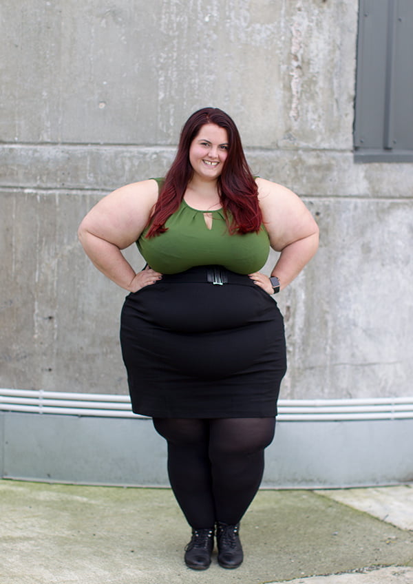 Fat Chicks With Deceptively Thin Faces 14 #95998390