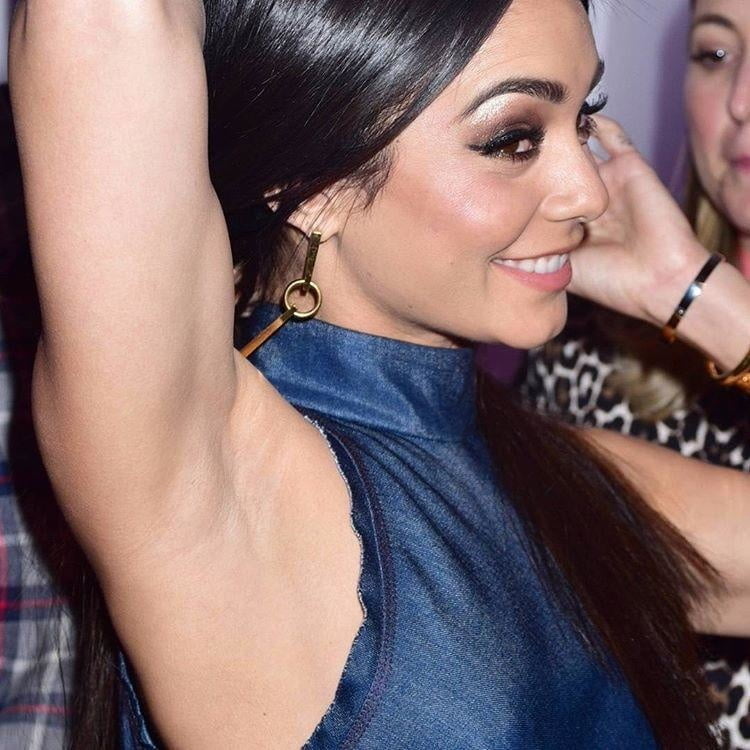 Vanessa Hudgens Carne #90068912