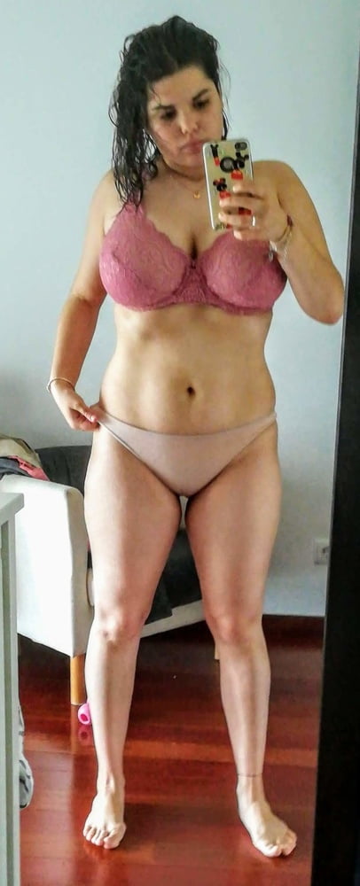 Puta desnuda 1
 #101591293