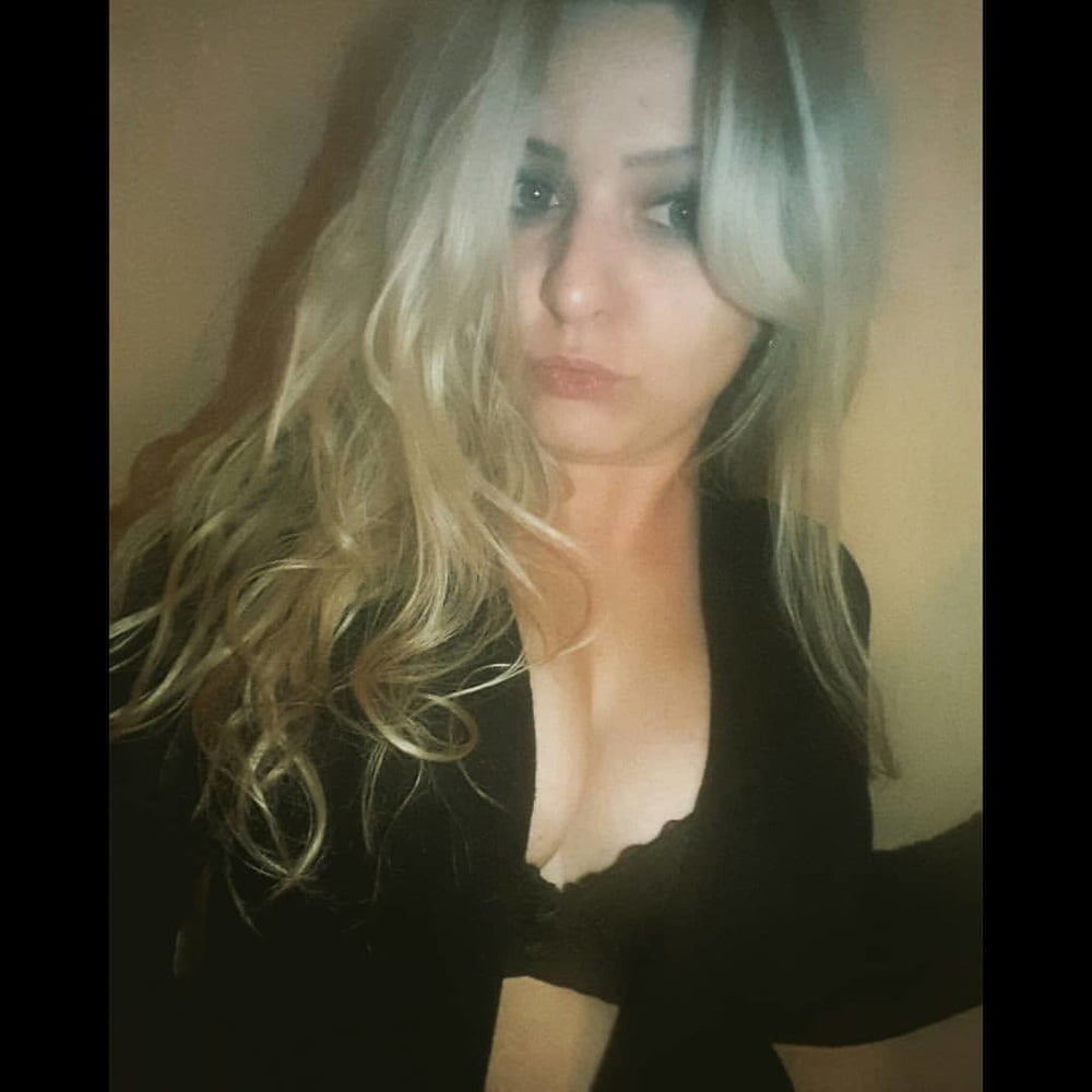 Serbian slut blonde girl big natural tits Jelena Dzipkovic #99002007