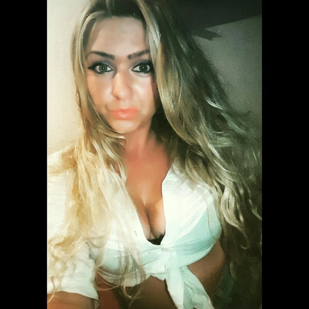 Serbian slut blonde girl big natural tits Jelena Dzipkovic #99002025
