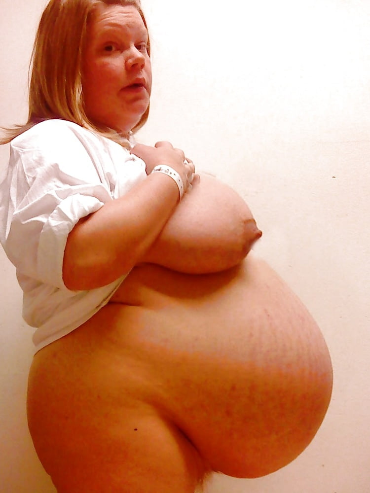 Embarazadas calientes 3
 #91936702