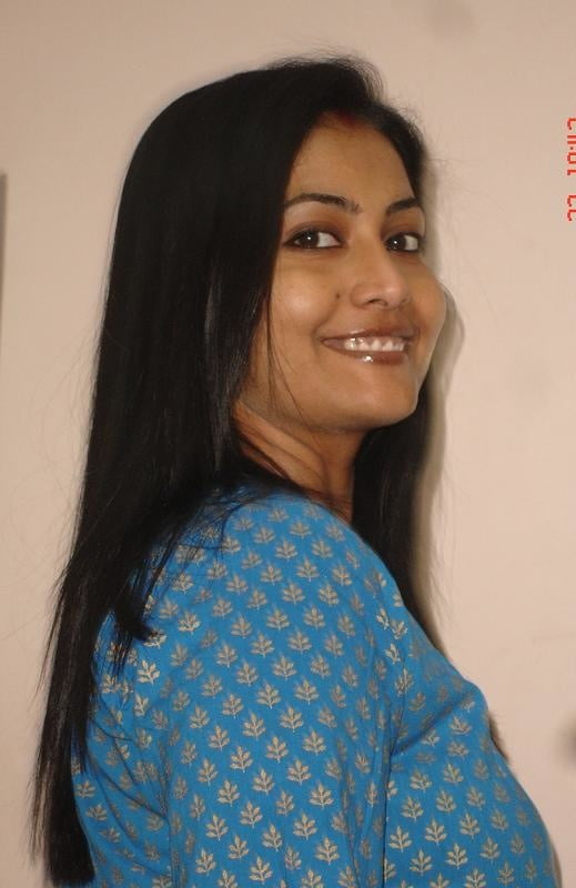 サンディヤ、ハードコアの家庭的な妻デシ・インディアン
 #93850050