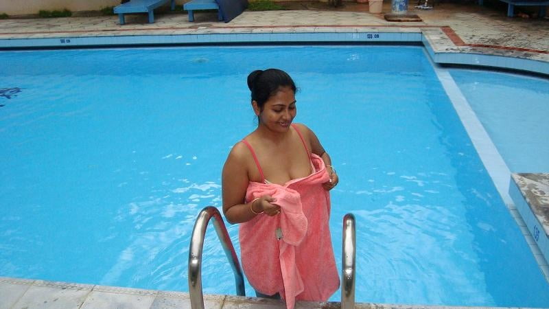 Sandhya, moglie casalinga hardcore desi indiana
 #93850159