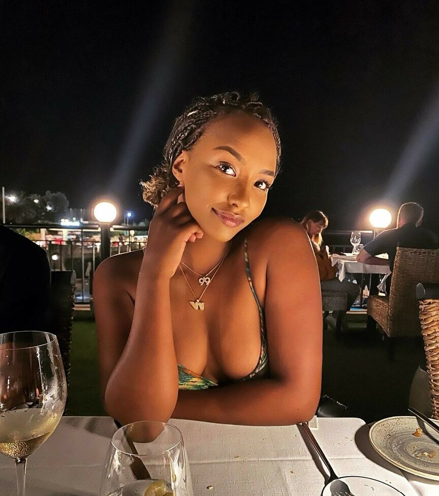 Naomi Schiff desnuda #108532519