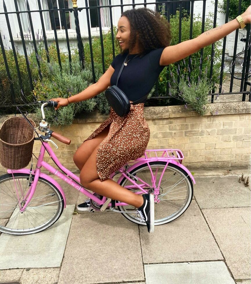 Naomi Schiff desnuda #108532520