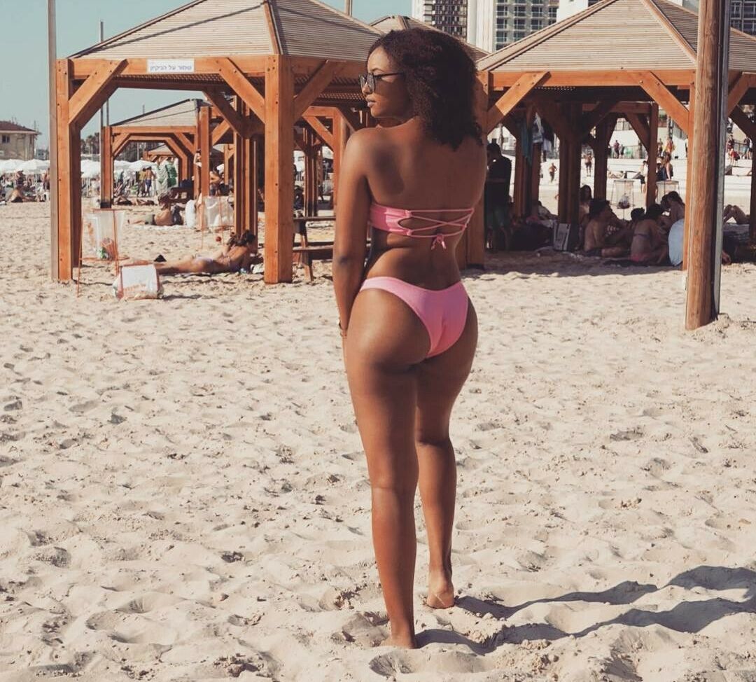 Naomi Schiff desnuda #108532522