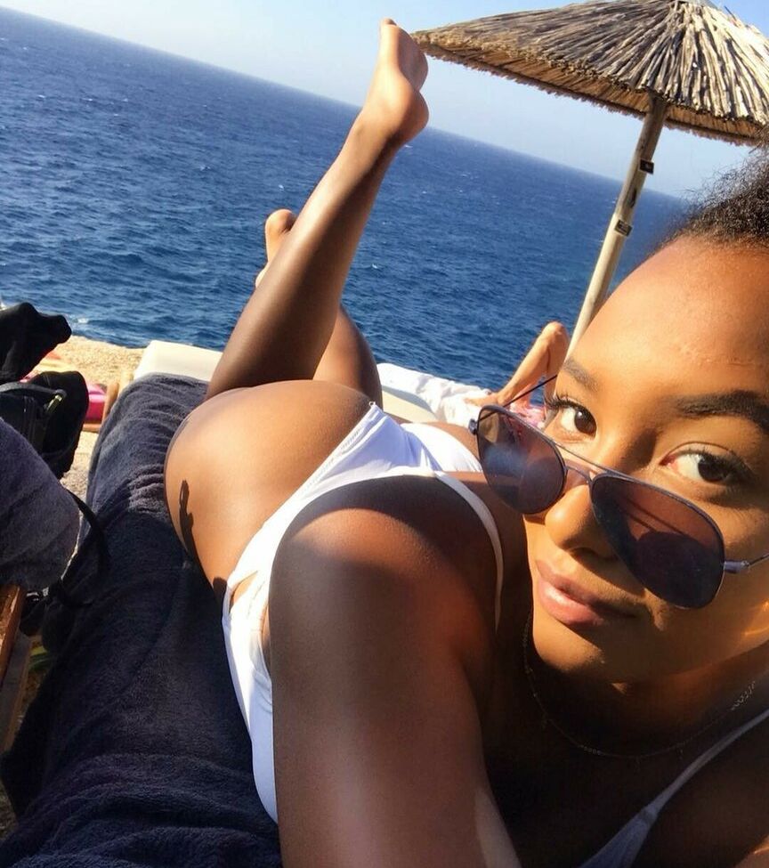 Naomi Schiff desnuda #108532523