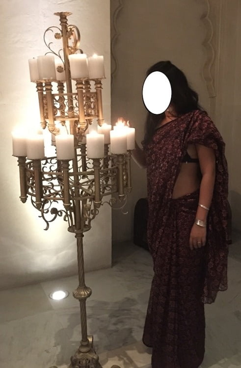 Sexy moglie desi saree con reggiseno
 #98735713