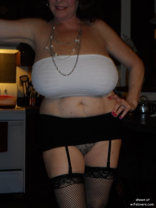 Amateur Wives - 7 #97240793