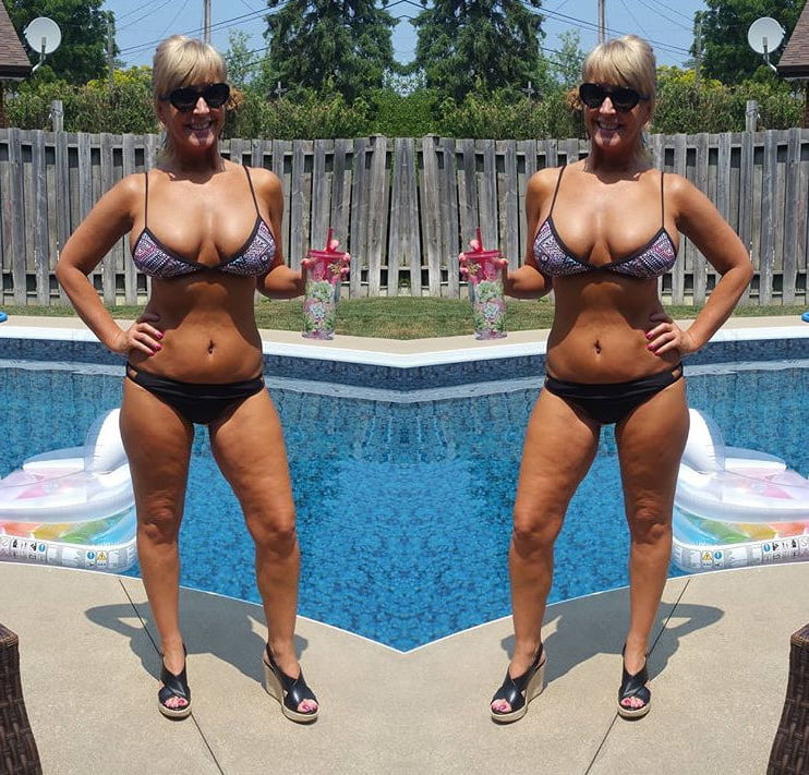 Pamela ferguson strip-teaseuse de 50 ans se masturbe dans ses bikinis
 #89961302