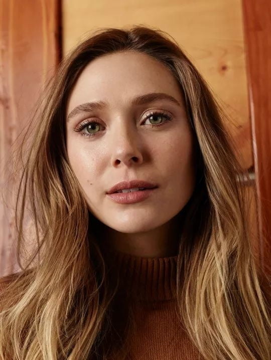 Elizabeth Olsen cum target
 #91690291