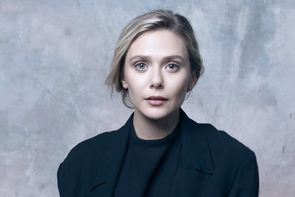 Elizabeth Olsen cum target
 #91690318