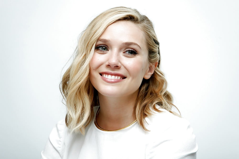 Elizabeth Olsen cum target
 #91690378