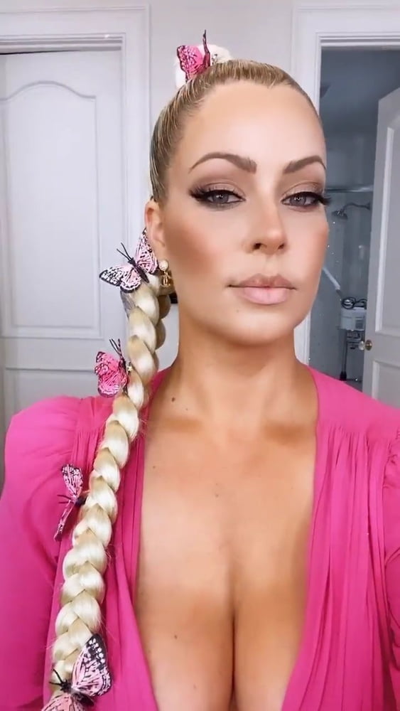 Maryse ouellet mizanin
 #81598063