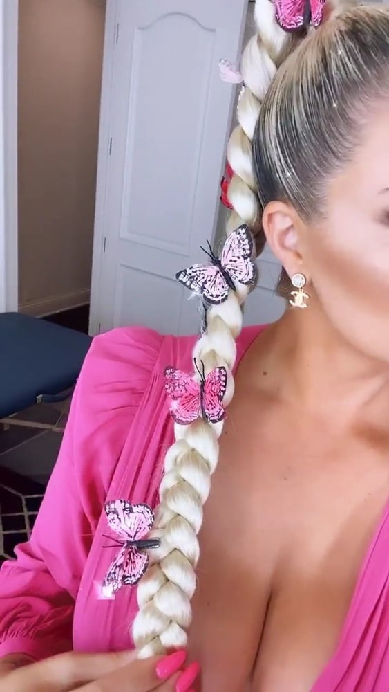 Maryse ouellet mizanin
 #81598104