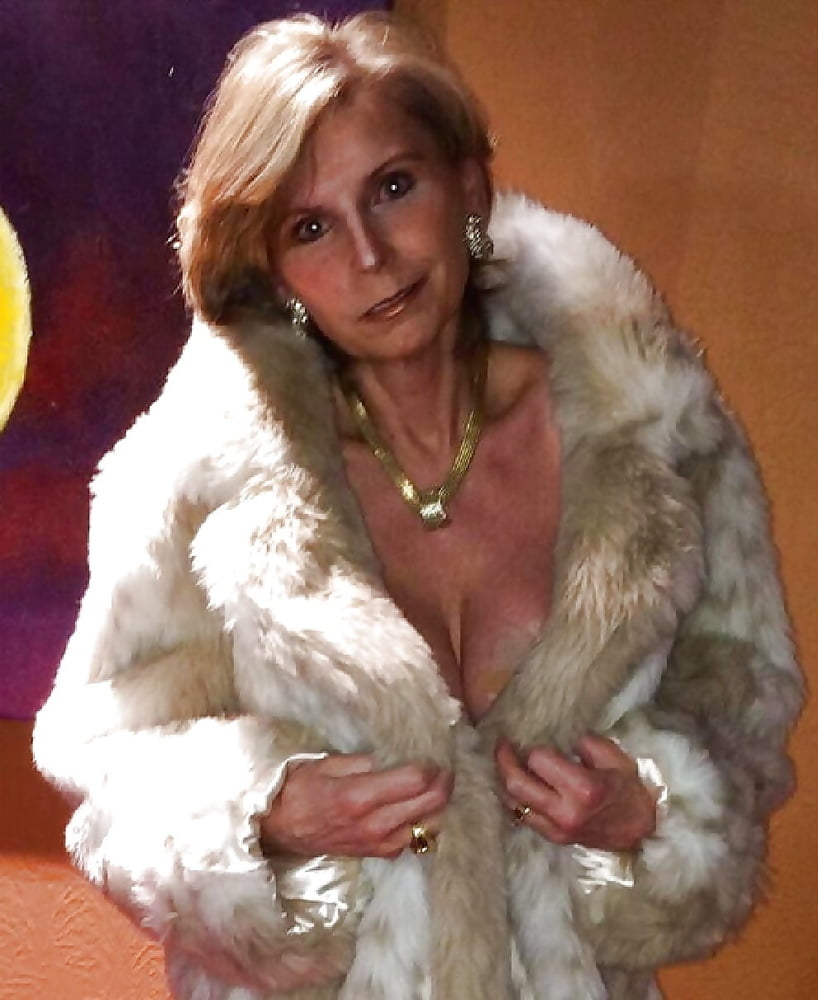 綺麗な乳房
 #100673186