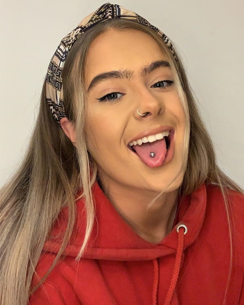 Tongues Out 2020 - vol 8 #95516312