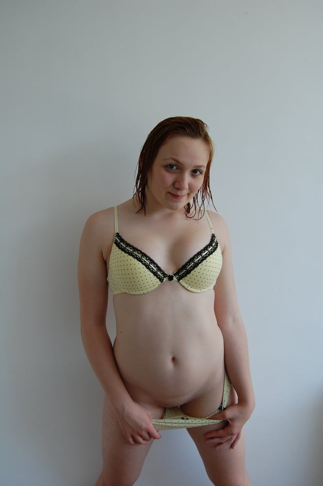 Lencería amarilla
 #81224582