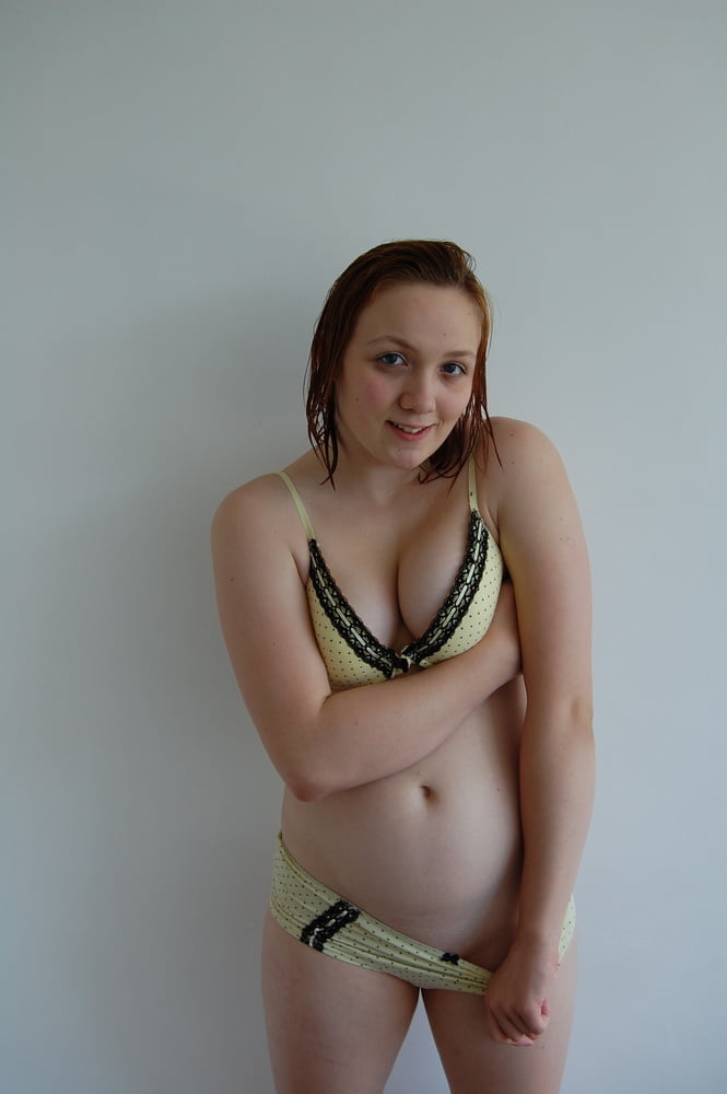 Lencería amarilla
 #81224608