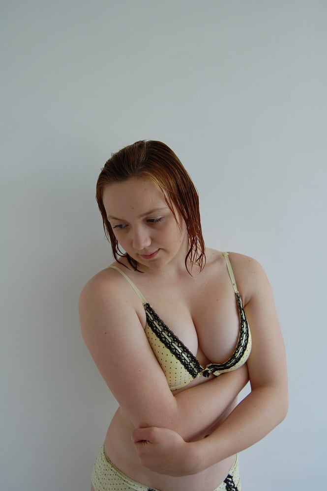 Lencería amarilla
 #81224626