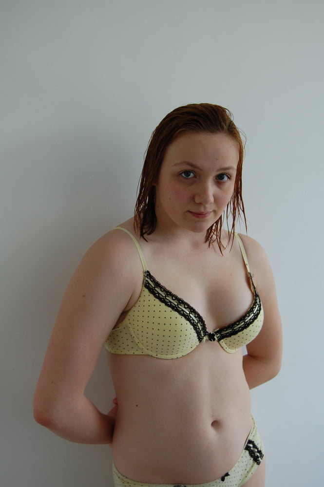 Lencería amarilla
 #81224678