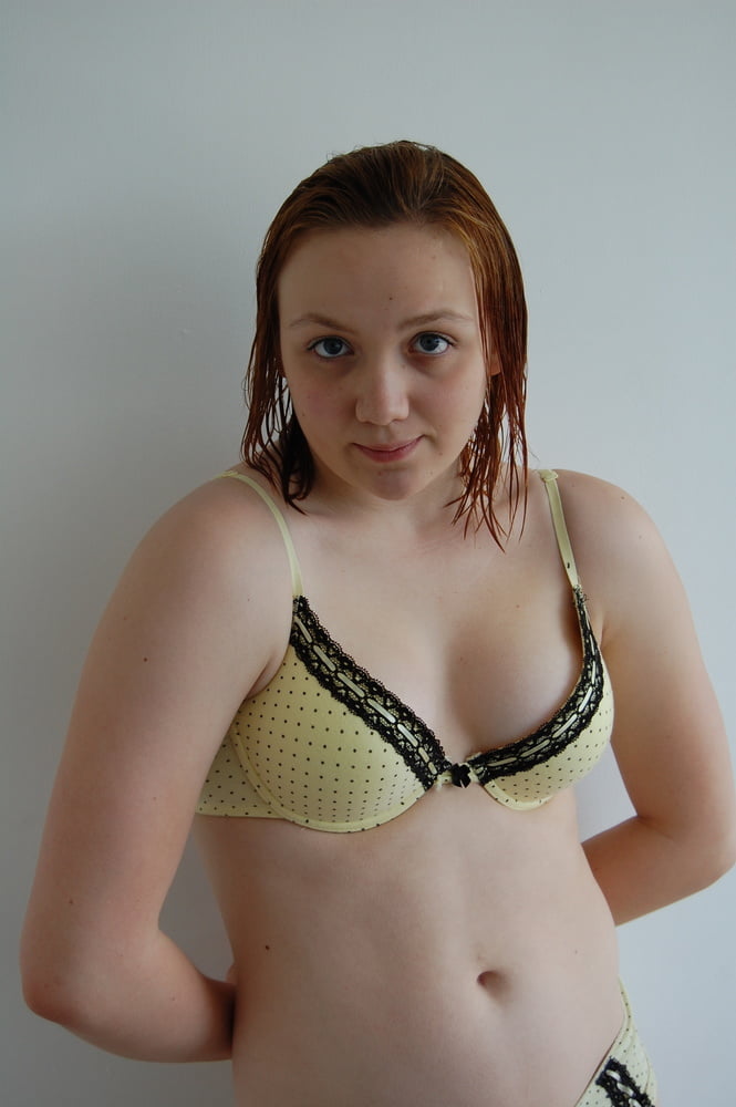 Lencería amarilla
 #81224681