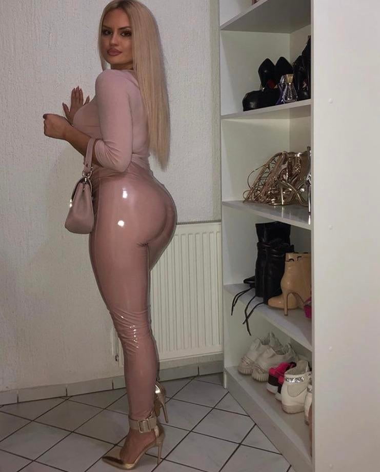 Sexy Frauen 07
 #106169678