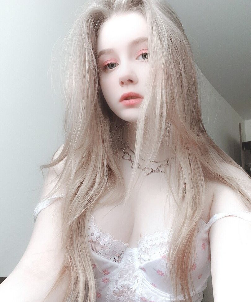 Xzwwass desnuda #107778293