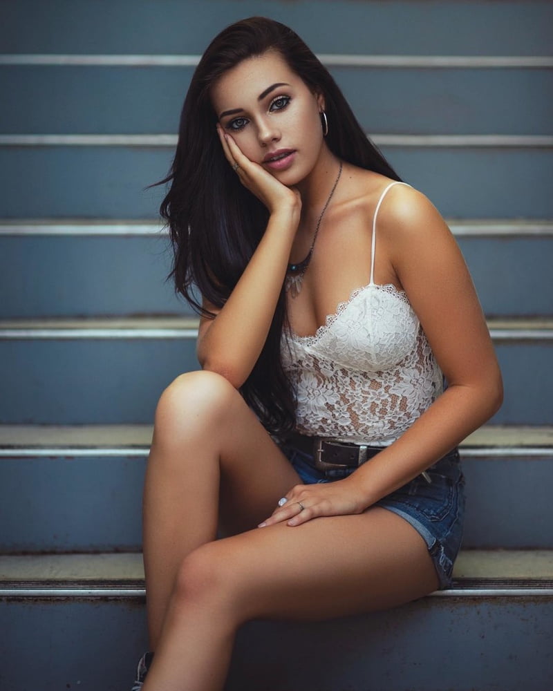 Shaelah mcgilton
 #87395190