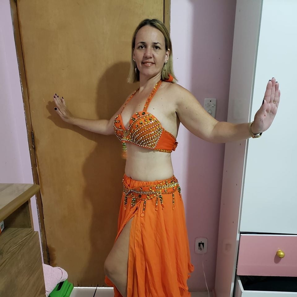 Fabiola danzatrice del ventre
 #90505645