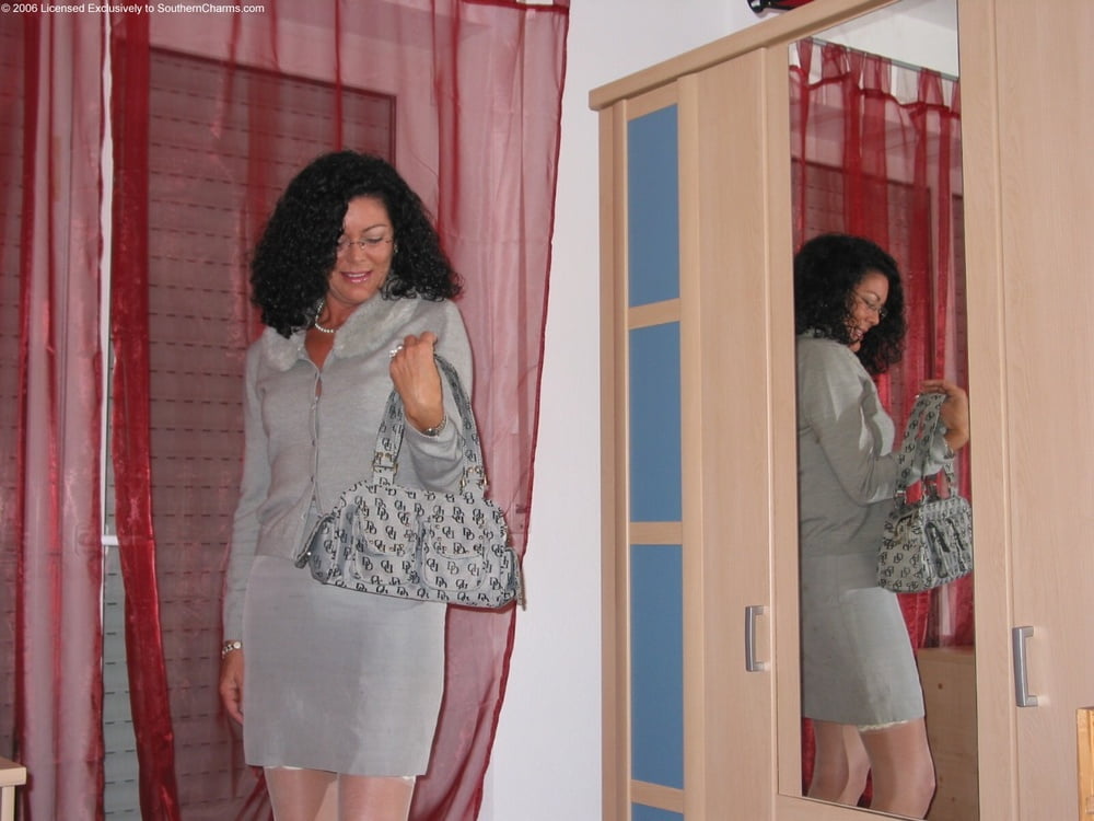 Yaiza Sexy Mama 3 #94128650