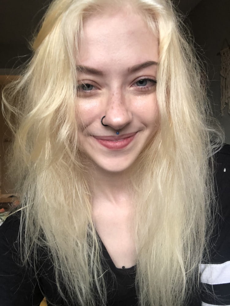 20yo hot sexy slim blond shaved private selfie slut aspen
 #95387246