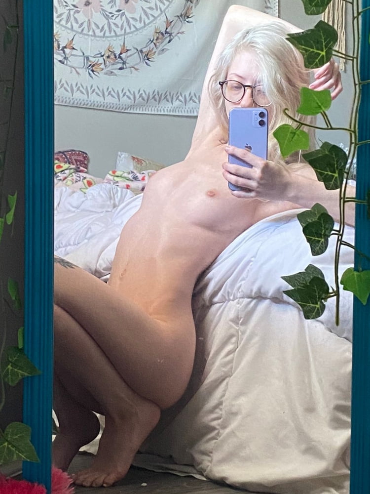 20yo hot sexy slim blond shaved private selfie slut aspen
 #95387587