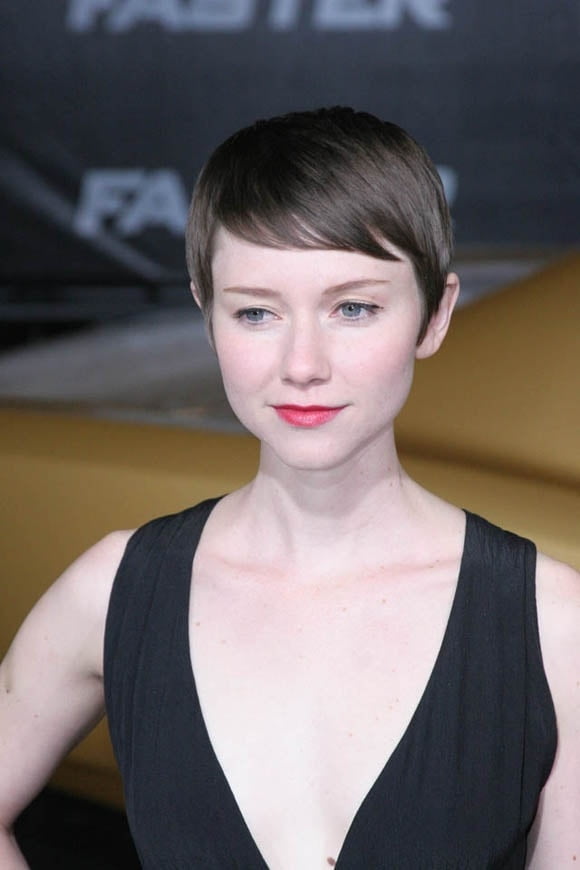 Valorie Curry süße Frau
 #99692458