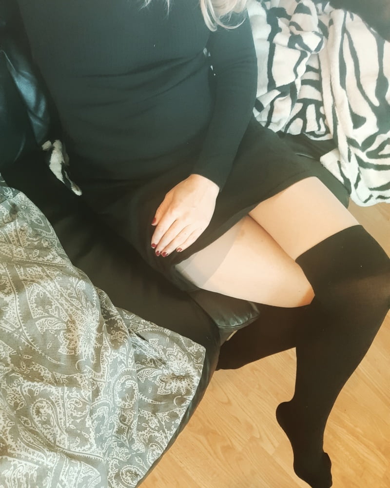 Nylon sur mes jambes sexy
 #105794651