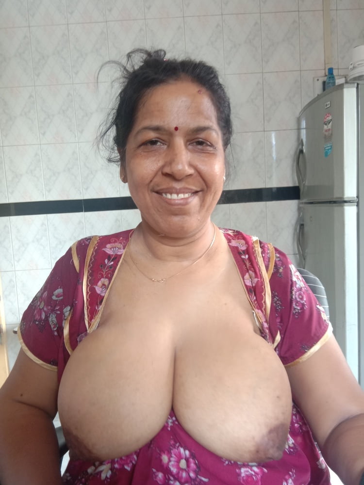 Meena sexy bhabhi
 #99849702
