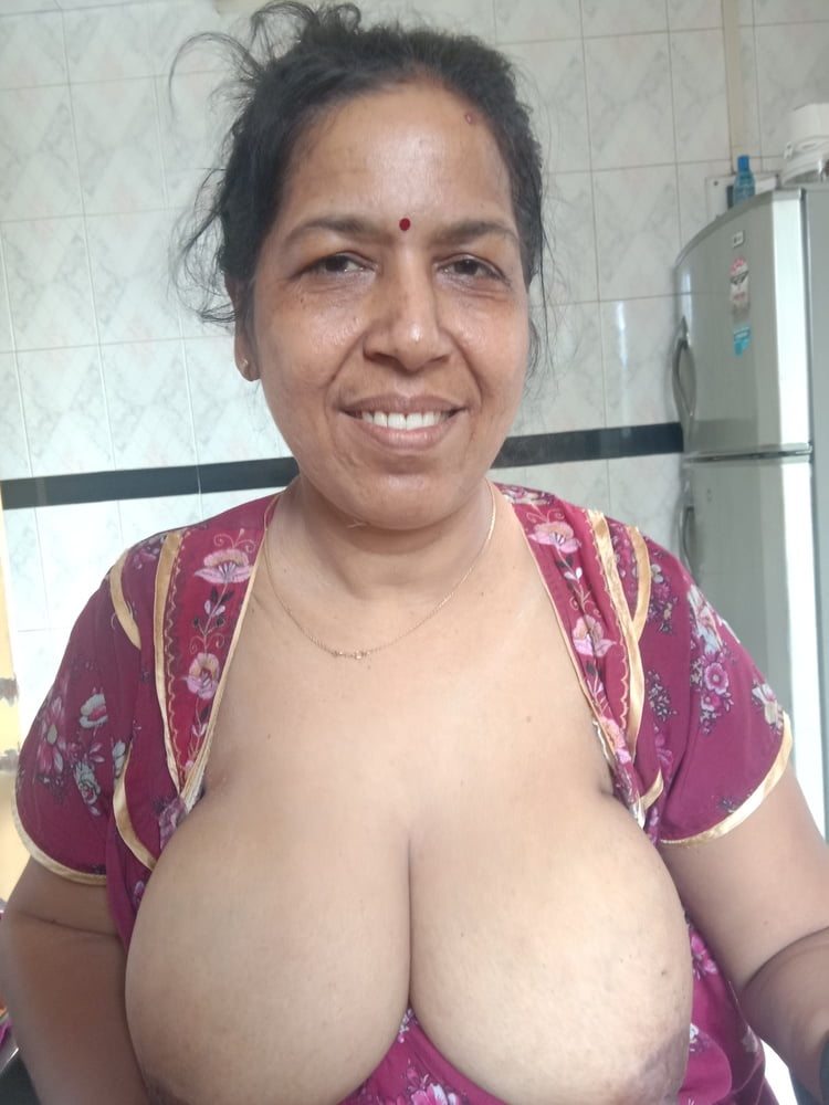 Meena sexy bhabhi
 #99849705